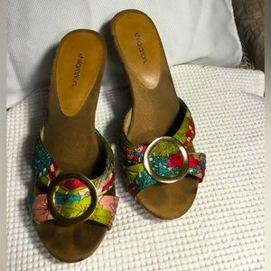 Xhilaration Shoes Womens 7.5 Platform Sandles High Heel Wooden Cloth Colorful